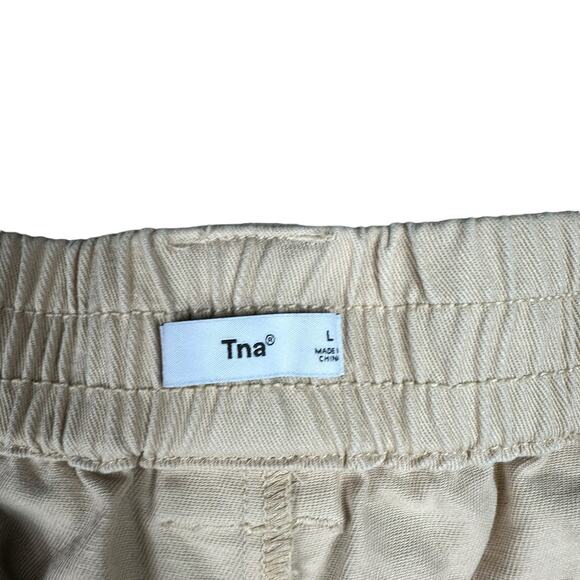 TNA Tan Brown Straight Leg Cargo Pants Women's Size Large Hiking Outdoors - Picture 4 of 7